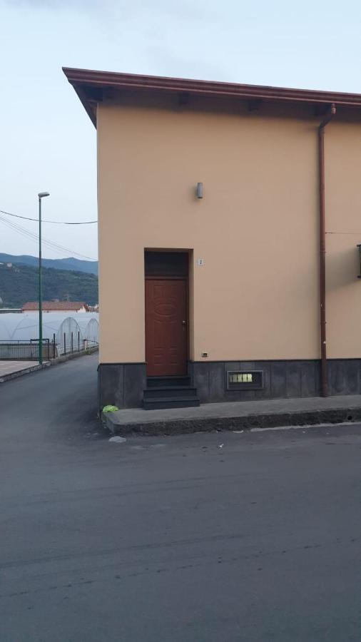 Un Mondo Di Coccole Santa Maria La Carita ภายนอก รูปภาพ